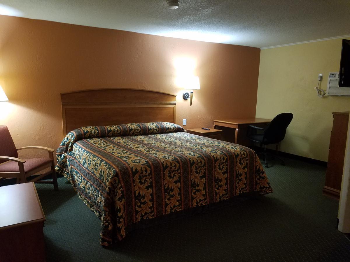 Budget Inn - Keokuk ภายนอก รูปภาพ